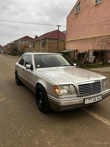 Mercedes E 220 1995, 500,000 km - 2.2 l - Bakı