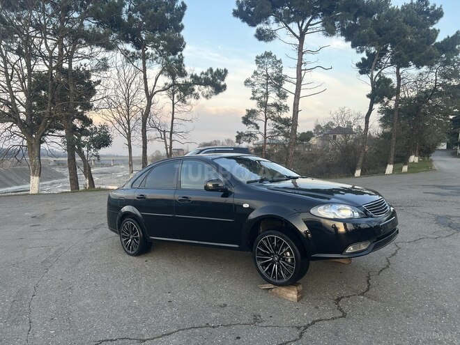 Daewoo Gentra 2014, 226,000 km - 1.5 л - Quba