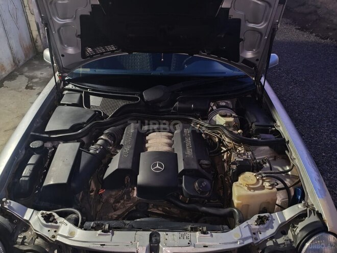 Mercedes E 240 1999, 386,336 km - 2.4 l - Gəncə