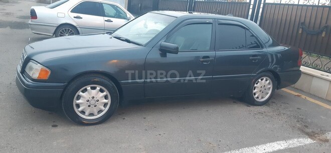 Mercedes C 280 1997, 450,616 km - 2.8 l - Biləsuvar