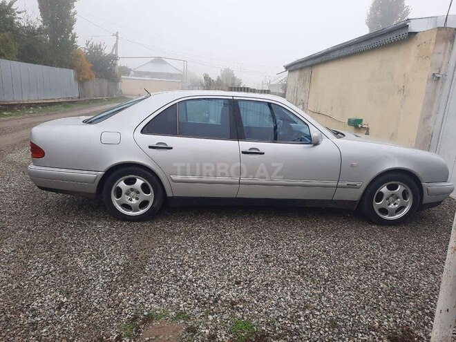 Mercedes E 230 1999, 25,444 km - 2.3 l - Ağsu