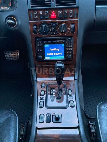Mercedes E 220 d 1999, 365,000 km - 2.2 l - Bakı
