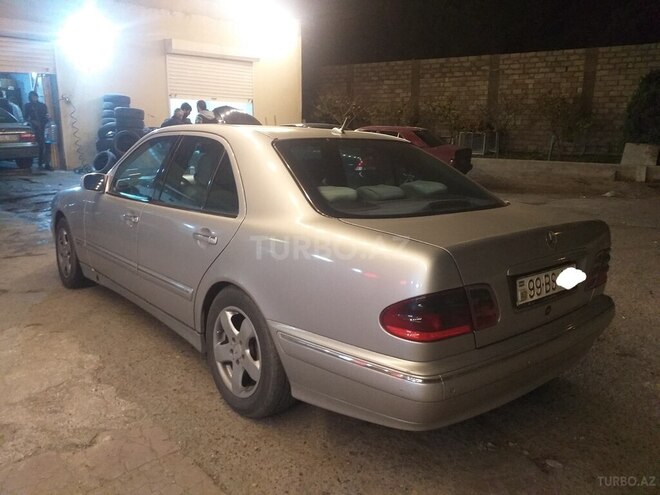 Mercedes E 220 d 2000, 328,400 km - 2.2 l - Bakı