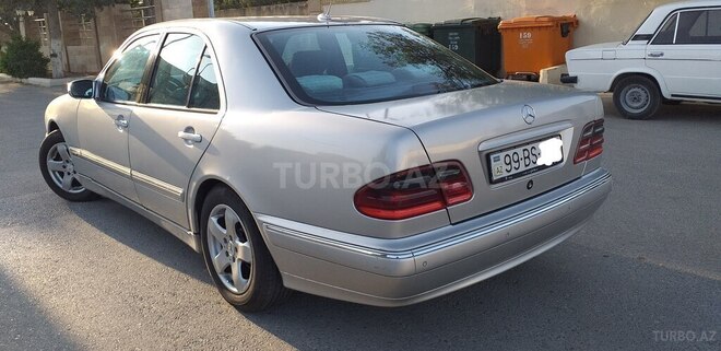 Mercedes E 220 d 2000, 328,400 km - 2.2 l - Bakı