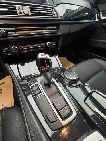BMW 520 2015, 202,000 km - 2.0 л - Bakı