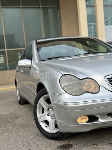 Mercedes C 200 2001, 222,222 km - 2.0 l - Salyan