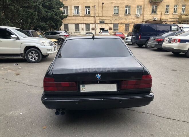 BMW 730 1988, 300,000 km - 3.0 l - Bakı