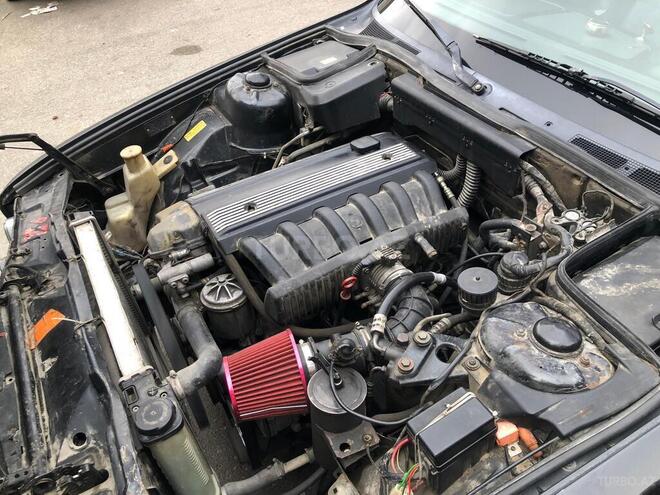 BMW 730 1988, 300,000 km - 3.0 l - Bakı