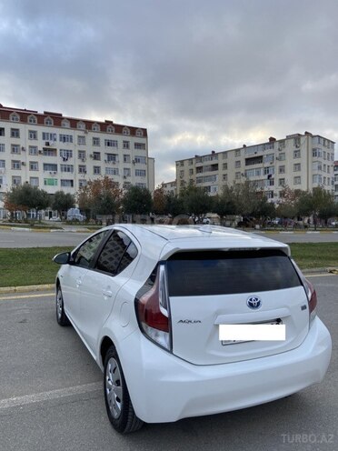 Toyota Aqua 2016, 85,000 km - 1.5 l - Bakı