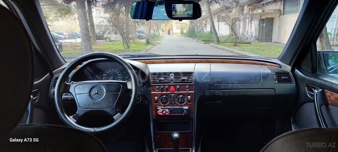 Mercedes C 200 1998, 298,000 km - 2.0 l - Bakı