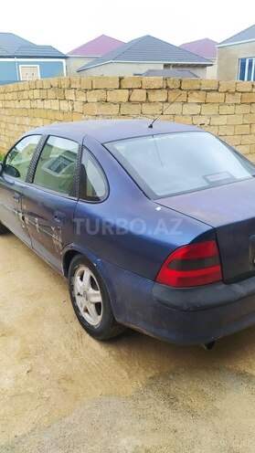 Opel Vectra 1995, 300,000 km - 2.0 l - Bakı