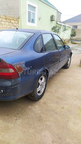 Opel Vectra 1995, 300,000 km - 2.0 l - Bakı