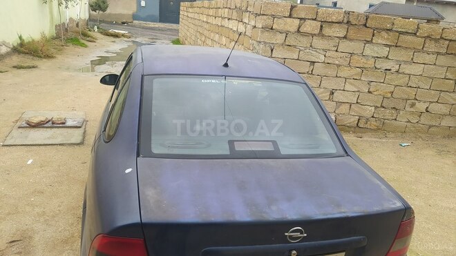 Opel Vectra 1995, 300,000 km - 2.0 l - Bakı