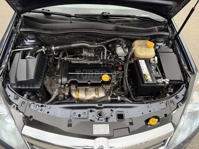 Opel Astra 2009, 205,000 km - 1.4 л - Bakı