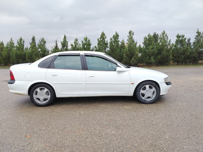 Opel Vectra 1997, 367,478 km - 2.0 l - Bakı