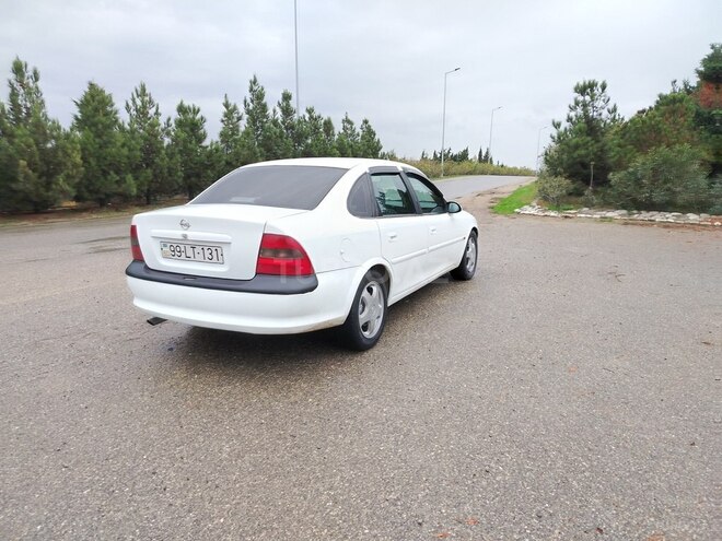 Opel Vectra 1997, 367,478 km - 2.0 l - Bakı