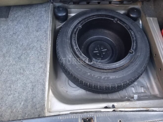 Mercedes E 220 1995, 531,000 km - 2.2 l - Sumqayıt