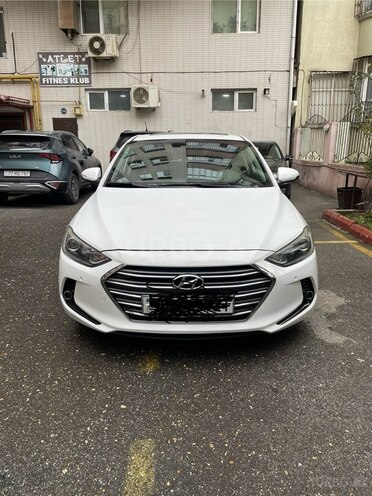 Hyundai Avante 2015, 228,000 km - 1.6 l - Bakı