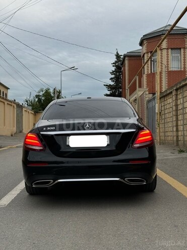 Mercedes E 300 2017, 217,261 km - 2.0 l - Bakı