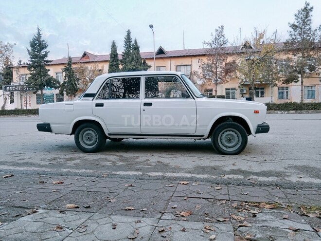 LADA (VAZ) 2107 2006, 45,000 km - 1.6 l - Yevlax
