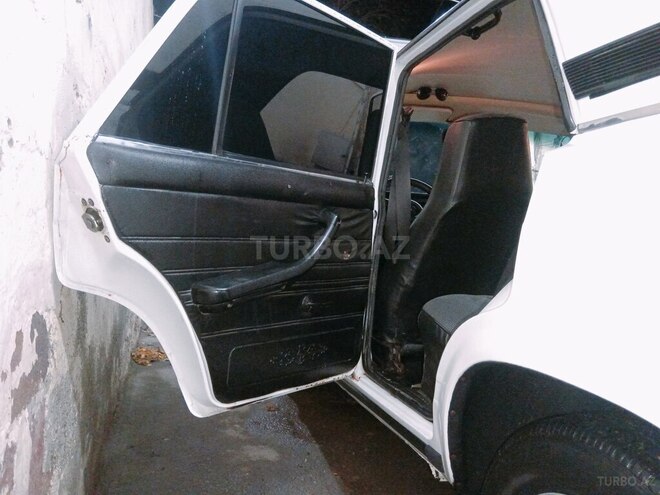 LADA (VAZ) 2107 2006, 45,000 km - 1.6 l - Yevlax