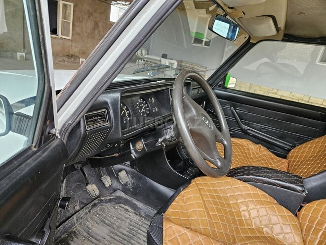 LADA (VAZ) 2107 2004, 58,758 km - 1.6 л - Salyan
