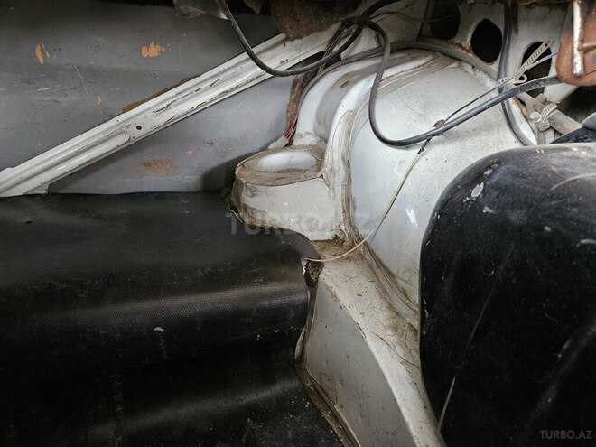 LADA (VAZ) 2107 2004, 58,758 km - 1.6 л - Salyan