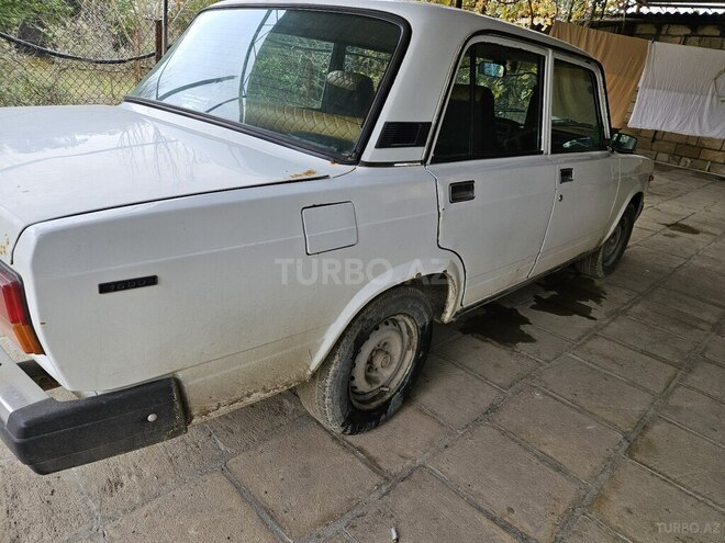 LADA (VAZ) 2107 2004, 58,758 km - 1.6 л - Salyan