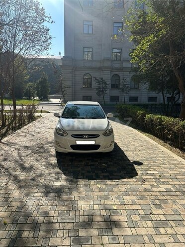 Hyundai Accent 2017, 72,500 km - 1.6 l - Bakı