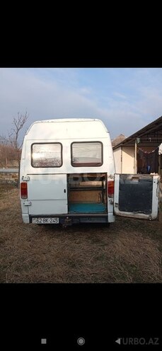 Mercedes 208 D 1994, 89,764 km - 2.9 л - Zaqatala