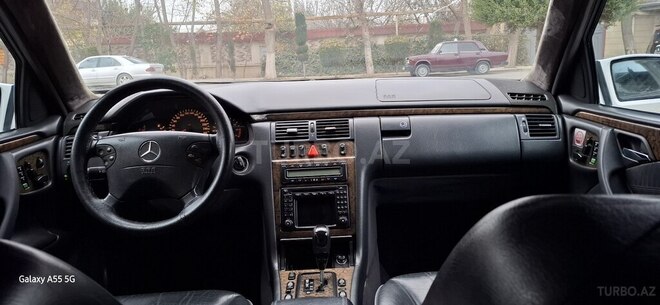 Mercedes E 320 2001, 226,000 km - 3.2 л - Bakı