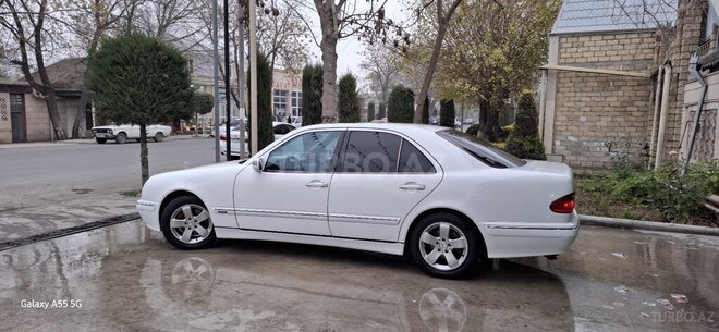 Mercedes E 320 2001, 226,000 km - 3.2 л - Bakı