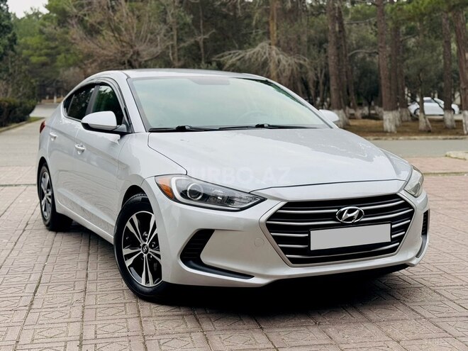 Hyundai Elantra 2018, 80,000 km - 2.0 l - Bakı
