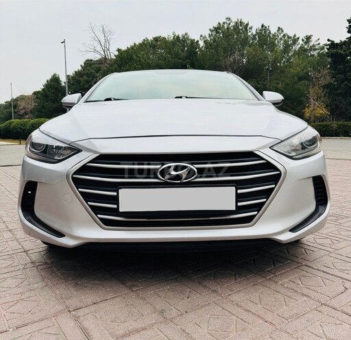 Hyundai Elantra 2018, 80,000 km - 2.0 l - Bakı