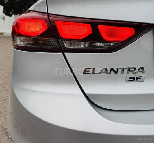 Hyundai Elantra 2018, 80,000 km - 2.0 l - Bakı