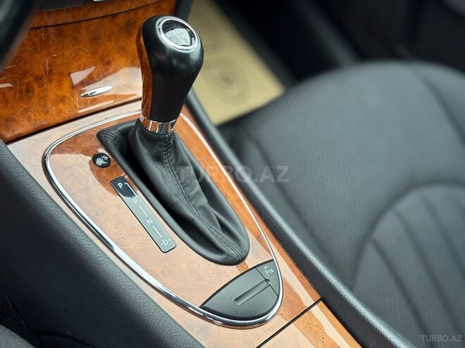 Mercedes E 220 d 2006, 231,418 km - 2.2 l - Bakı