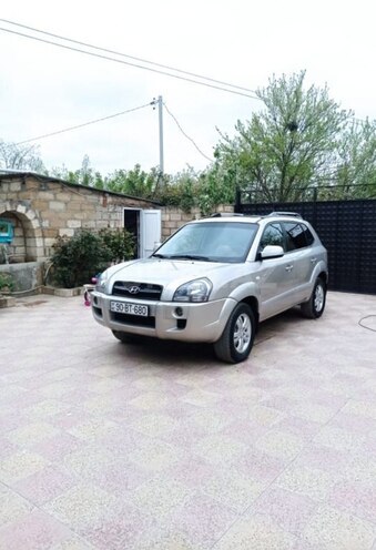 Hyundai Tucson 2007, 236,000 km - 2.7 l - Qusar