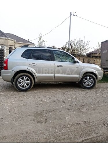 Hyundai Tucson 2007, 236,000 km - 2.7 l - Qusar