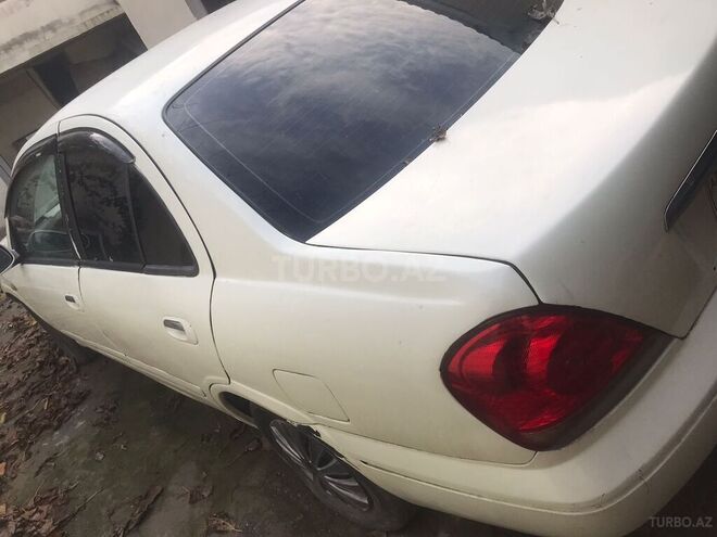 Nissan Sunny 2006, 200,000 km - 1.6 l - Bakı