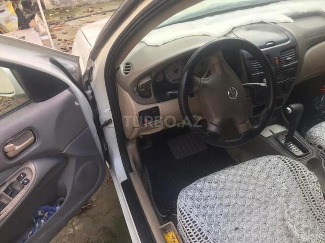 Nissan Sunny 2006, 200,000 km - 1.6 l - Bakı
