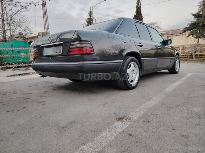Mercedes E 200 d 1993, 370,000 km - 2.0 l - Bakı