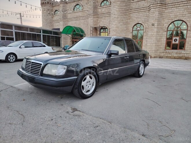 Mercedes E 200 d 1993, 370,000 km - 2.0 l - Bakı