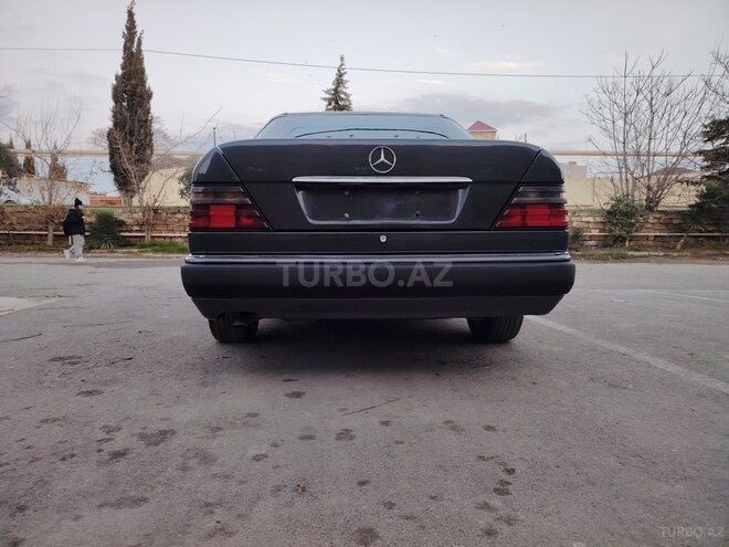 Mercedes E 200 d 1993, 370,000 km - 2.0 l - Bakı