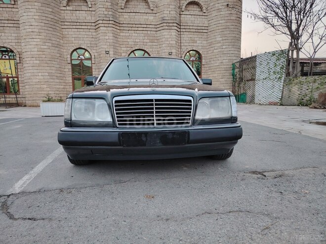 Mercedes E 200 d 1993, 370,000 km - 2.0 l - Bakı