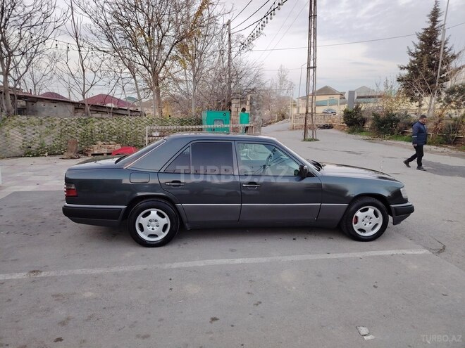 Mercedes E 200 d 1993, 370,000 km - 2.0 l - Bakı