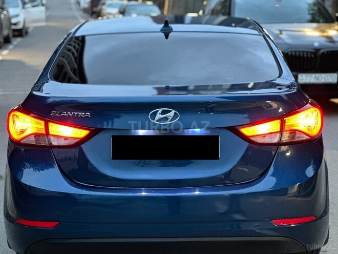 Hyundai Elantra 2016, 150,000 km - 1.8 л - Bakı