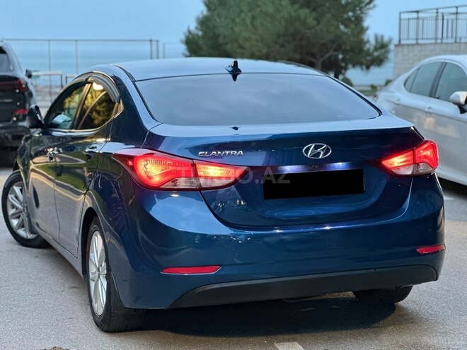 Hyundai Elantra 2016, 150,000 km - 1.8 л - Bakı