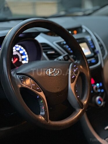 Hyundai Elantra 2016, 150,000 km - 1.8 л - Bakı