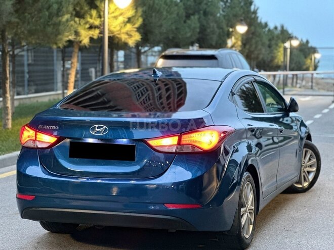 Hyundai Elantra 2016, 150,000 km - 1.8 л - Bakı