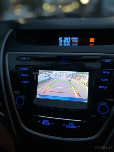 Hyundai Elantra 2016, 150,000 km - 1.8 л - Bakı